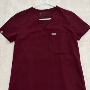 Figs Maroon V-Neck Short Sleeve Top